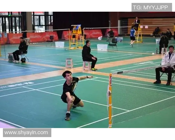 深圳羽毛球队盯防策略分析与比赛表现的得失探讨 深圳羽毛球队盯防策略分析与比赛表现的得失探讨